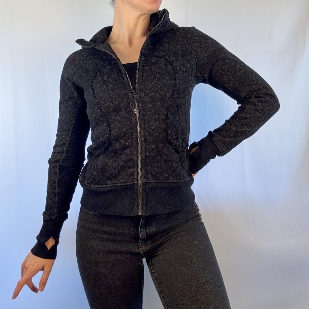 Lululemon Hiver Hoodie